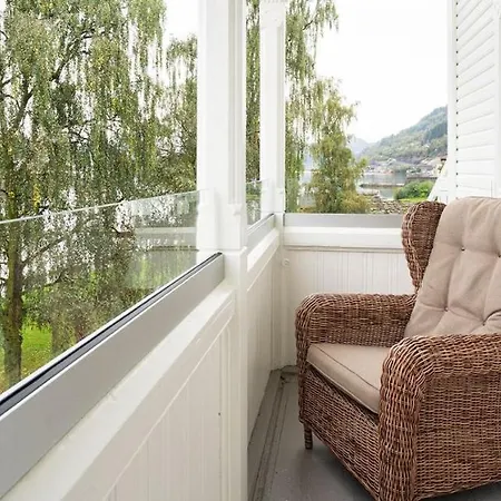 Hotel Thon Sandven 3*