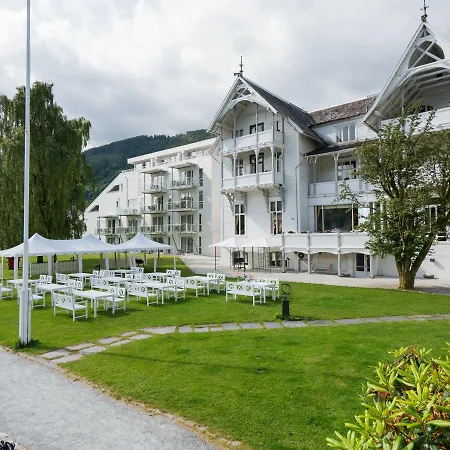 Hotel Thon Sandven 3*