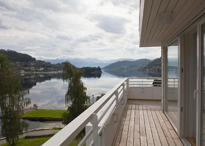 Hotell Thon Sandven 4*